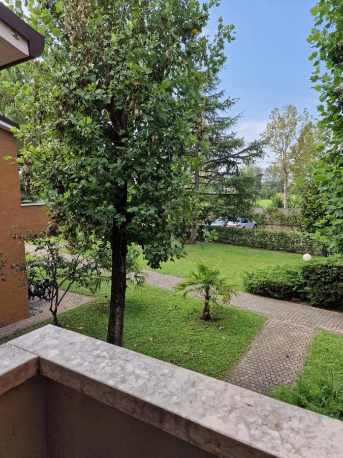 Casa Vittoria Sirmione Punta Gro Con Piscina Apartamento Exterior foto